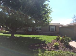 502 3rd Ave, Axtell, NE 68924