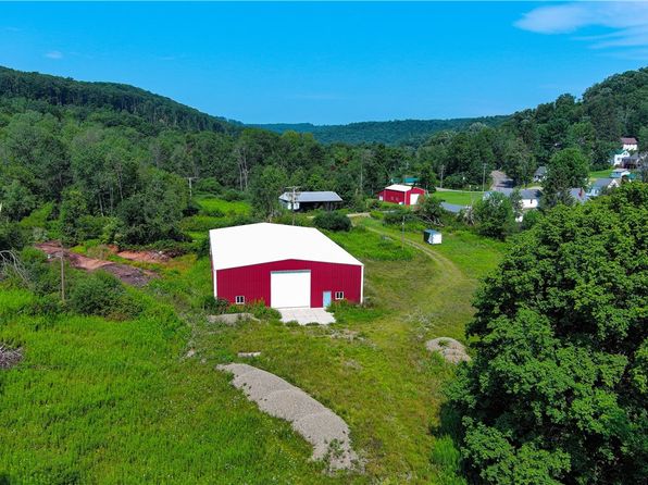 5 Mill Ln, Ludlow, PA 16333