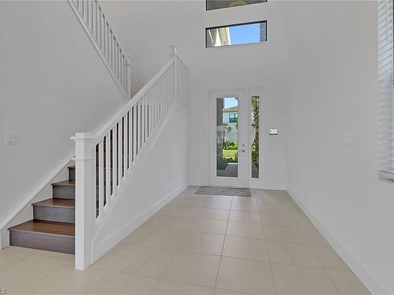 3rd image of 12798 Woodbury DR