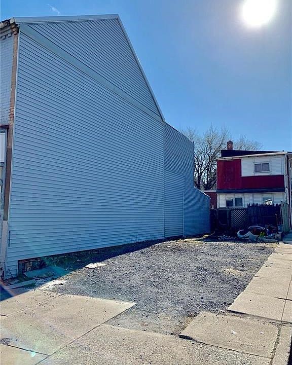2nd image of 534 N Mohr St