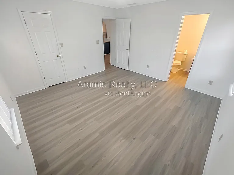 6843 Saganaw Dr — Photo 13