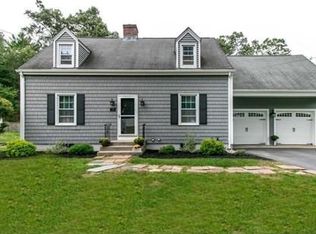 12 Colonial Rd, Wilbraham, MA 01095