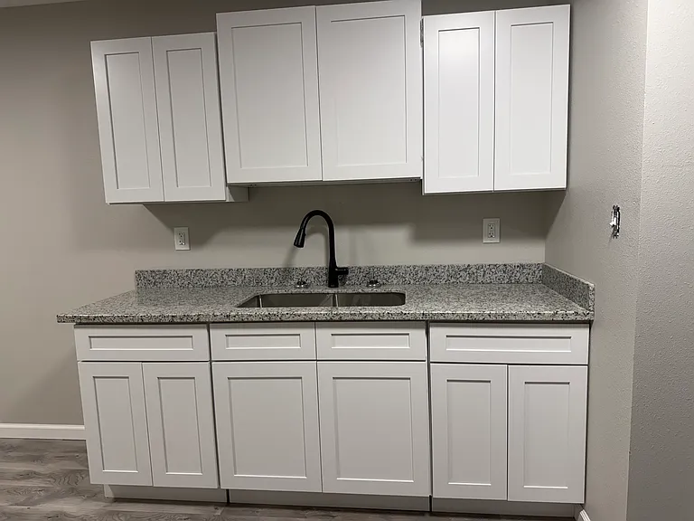 361 Dixie Ave #C — Photo 6