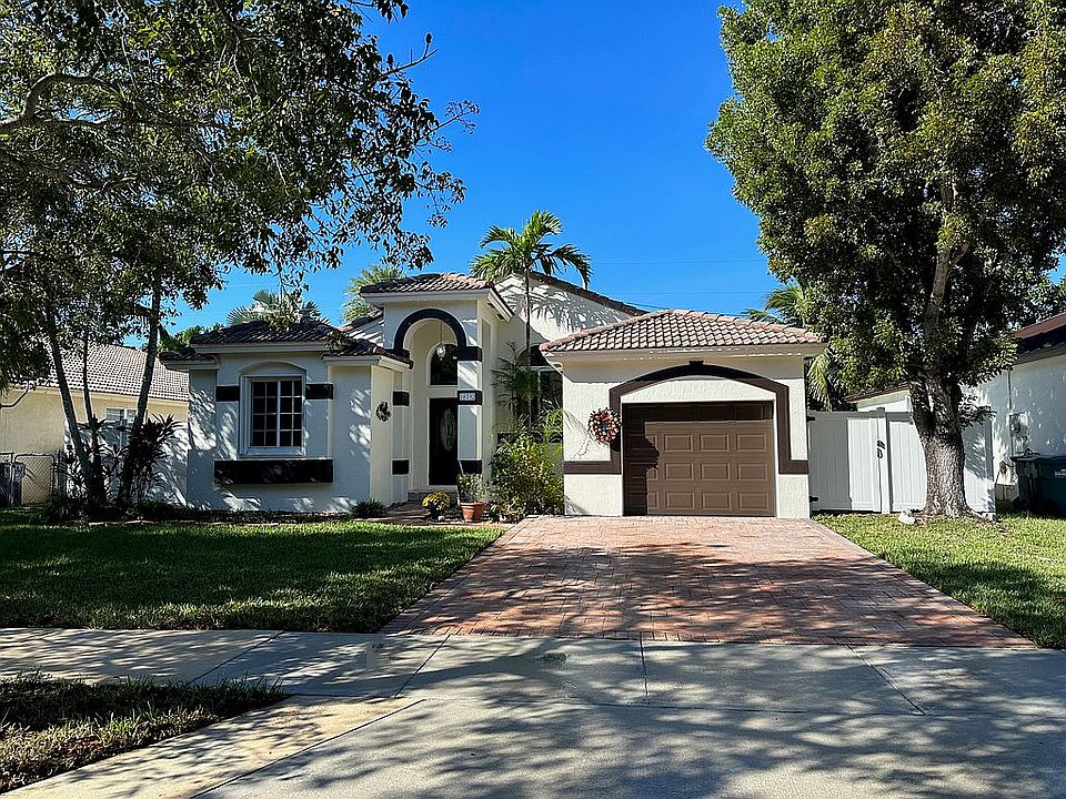 1st image of 18232 SW 94th Ct