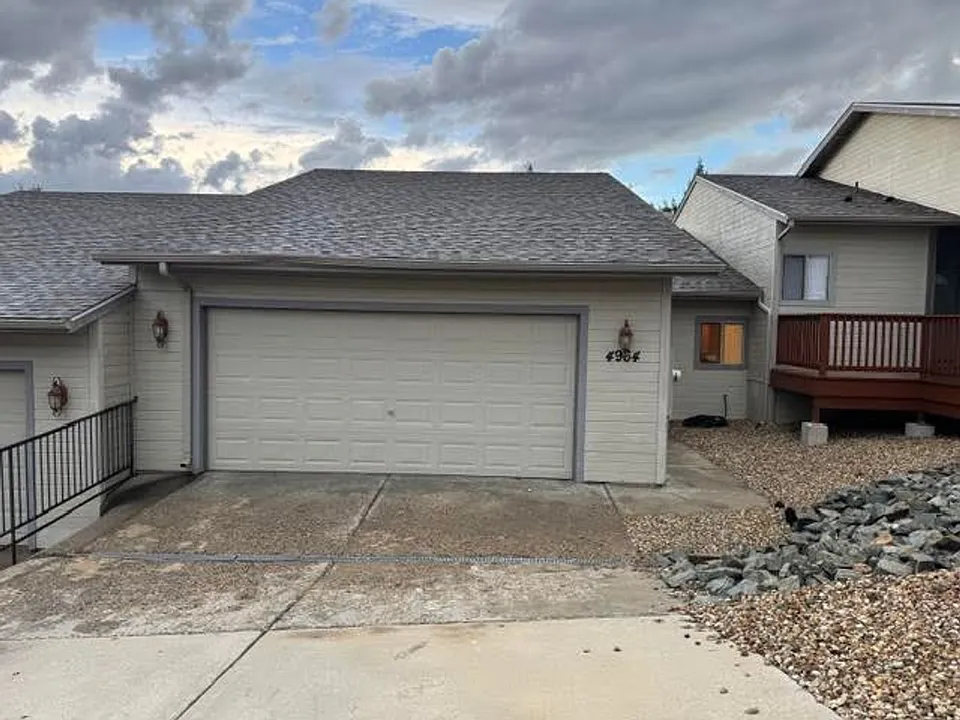 4964 Summit Cir