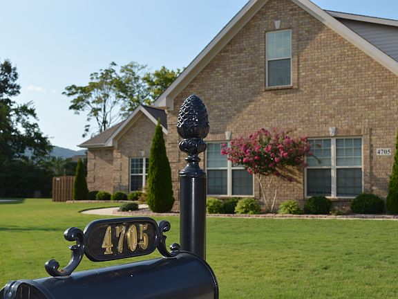 3rd image of 4705 Short Line Cir SE