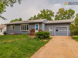 2218 Cedar Acres Dr #B, Manhattan, KS 66502