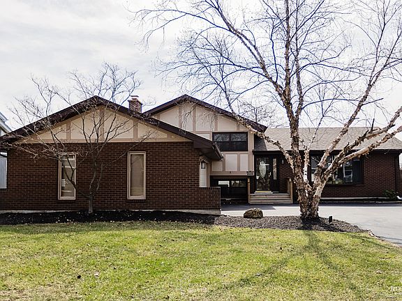 2nd image of 8336 Mending Wall Dr