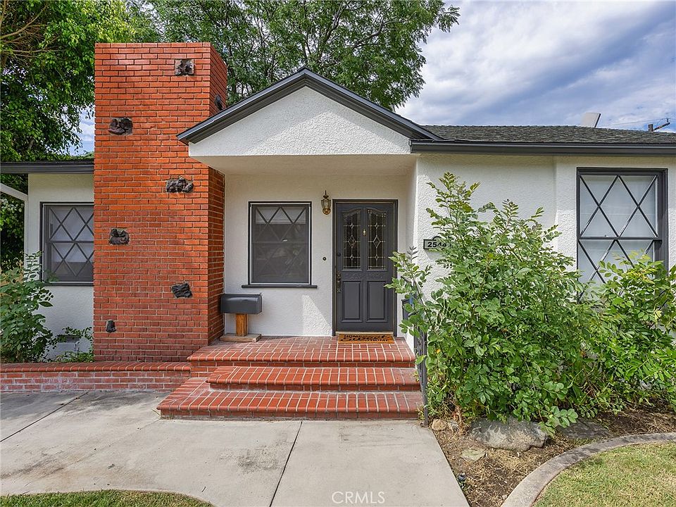1st image of 2544 Mayfield Ave