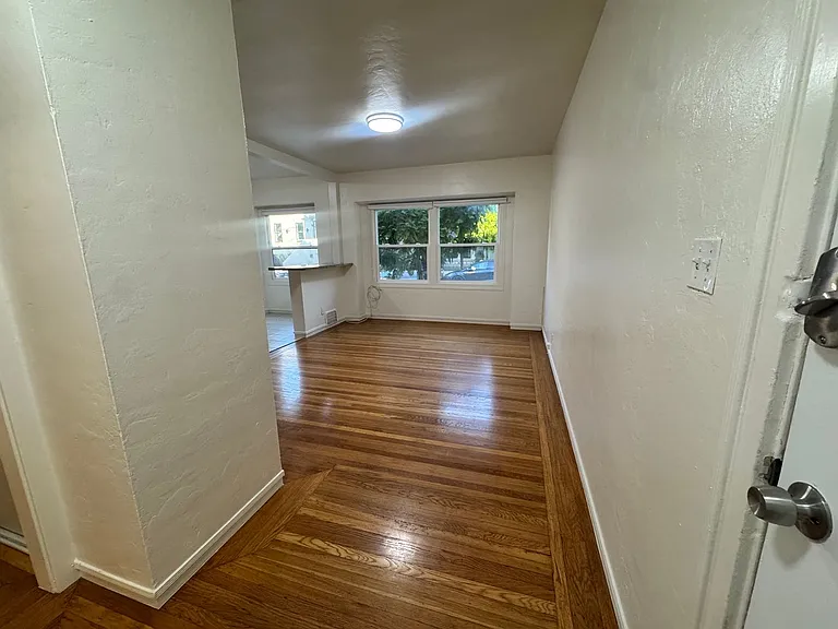 530 Grove St #1 — Photo 5