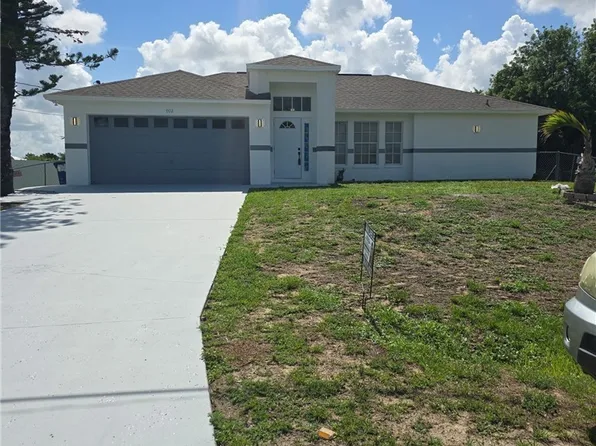 902 Adeline Ave, Lehigh Acres, FL 33971