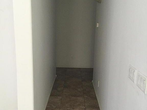 3rd image of 10424 W Raymond St
