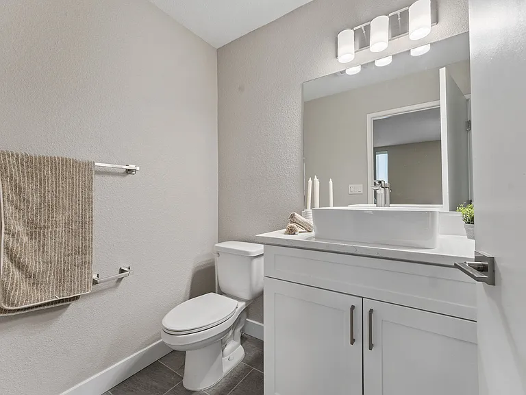 Tamarack Sands Apartment Homes — Photo 18