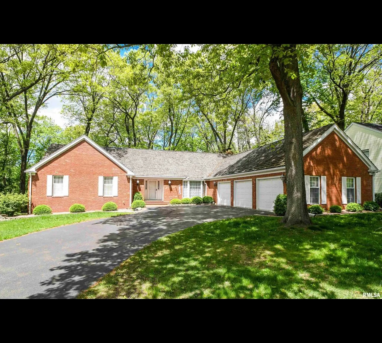 6407 N Jamestown Rd — Photo 1