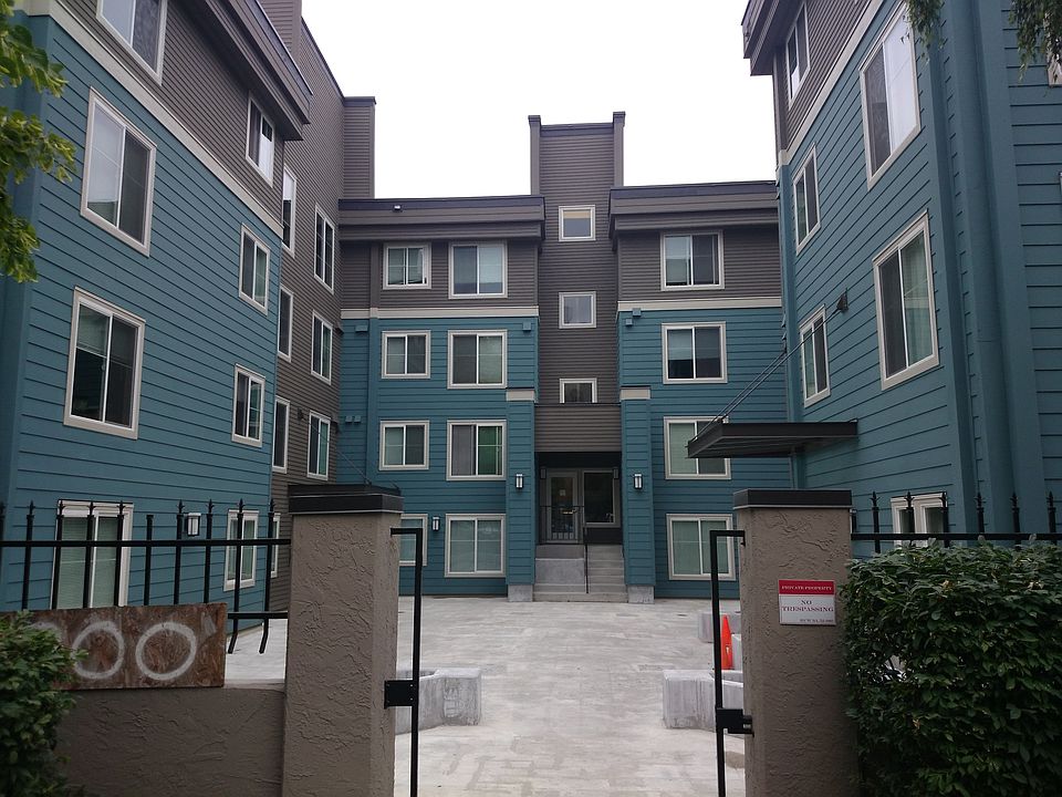 1st image of 300 10th Ave Unit B302