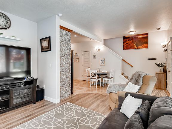4th image of 3798 W Periwinkle Dr