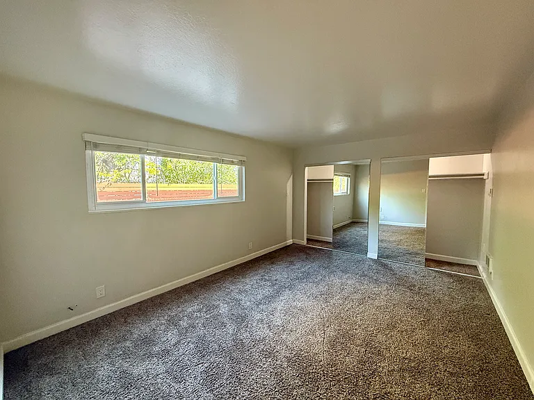 Mosaic Apartments — Photo 38
