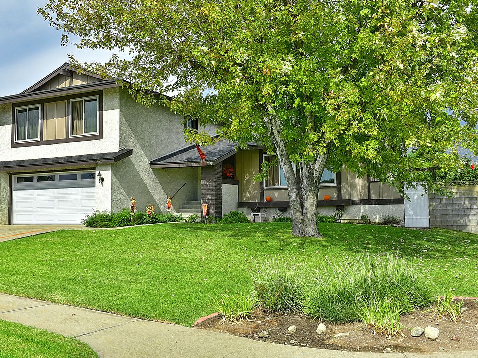 1st image of 10362 Mignonette St