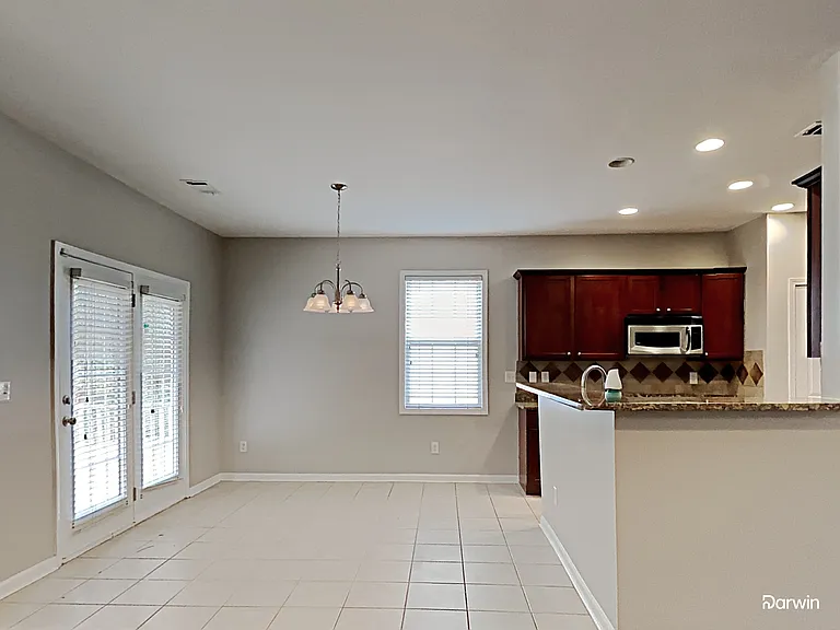 2184 Longmont Dr — Photo 7
