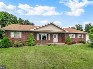 30 Edith Dr, Windsor, PA 17366