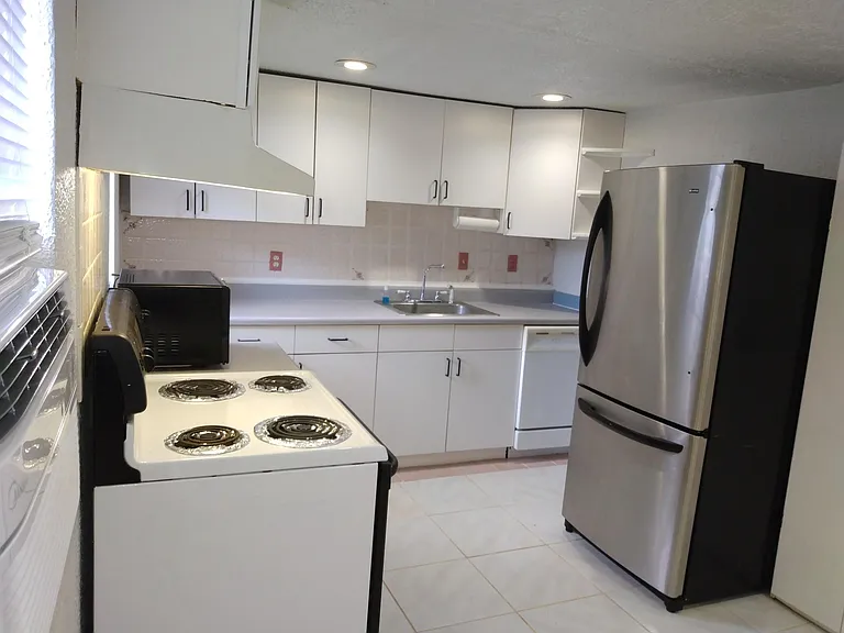 1919 W North A St #2 — Photo 9