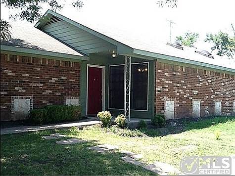 2nd image of 742 Santiago Dr