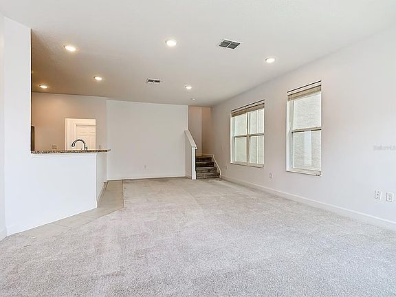 3rd image of 148 BOYDFIELD LANE
