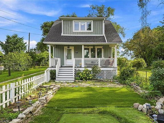 2nd image of 285 Beach Blvd