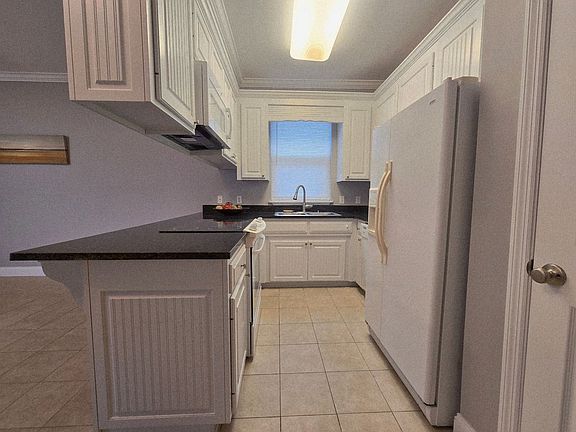 3rd image of 1120 15th St Unit 3F