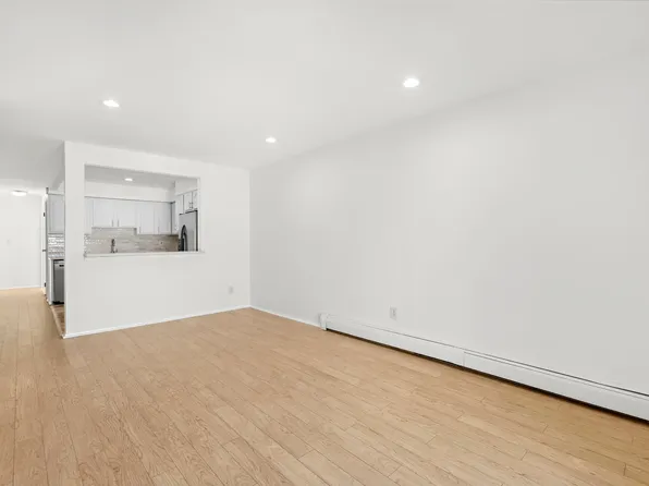 95a Ferry Street image 7 of 13