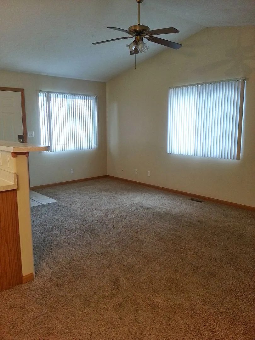 3140 NW 7th St Duplex — Photo 3