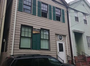 14 Dixfield St, South Boston, MA 02127