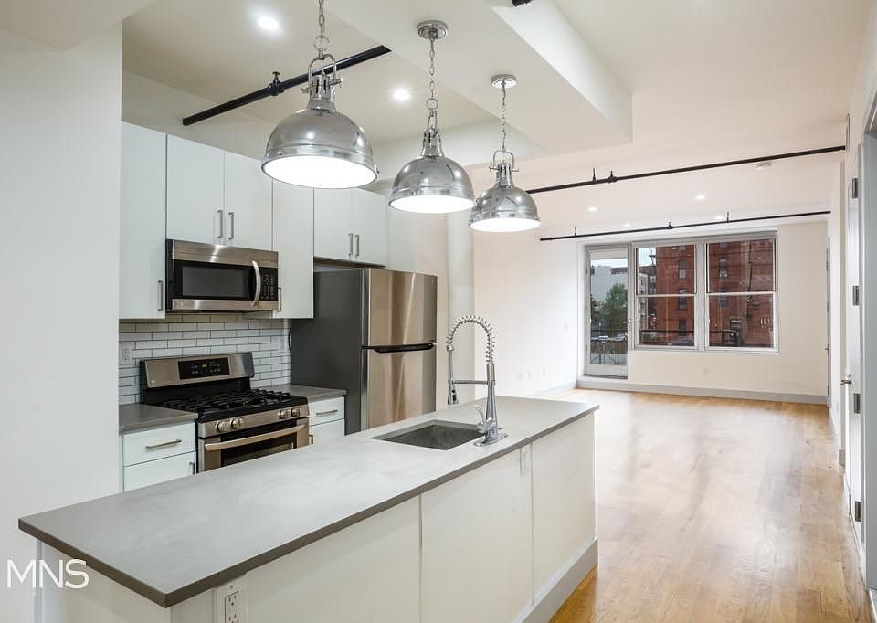 1st image of 48 Meserole St APT 2C