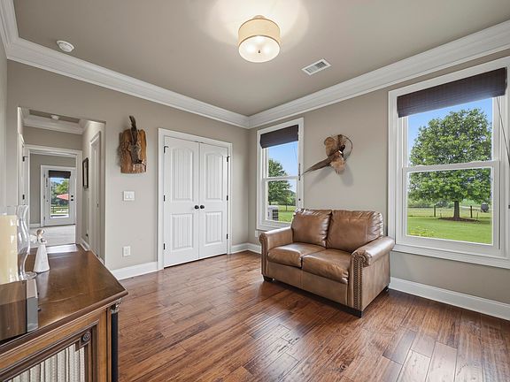 5th image of 405 New Phoenix Rd