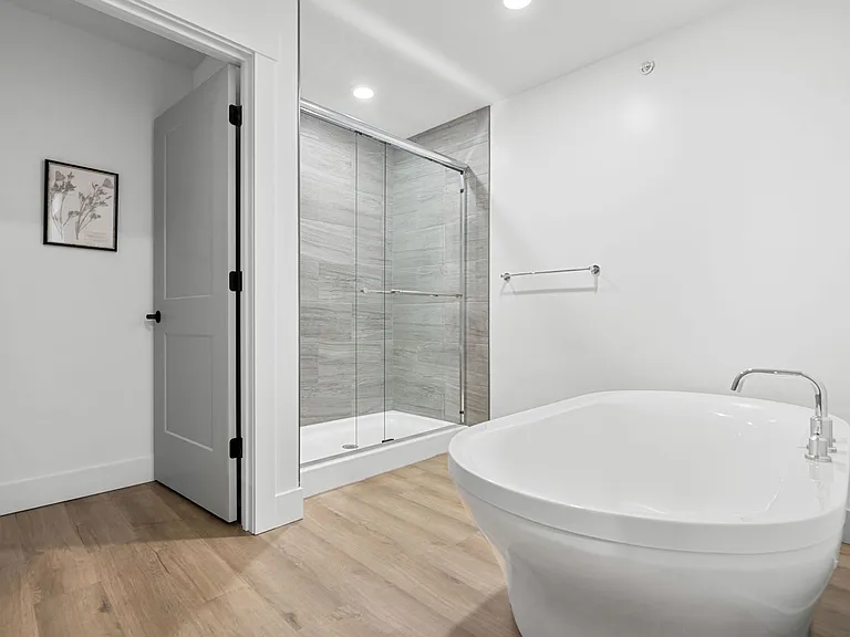 NorthWest TownHomes — Photo 17