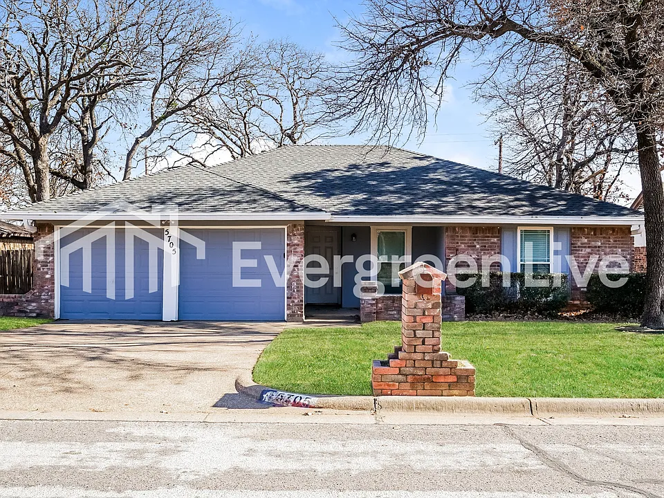 5705 Cedar Ridge Dr