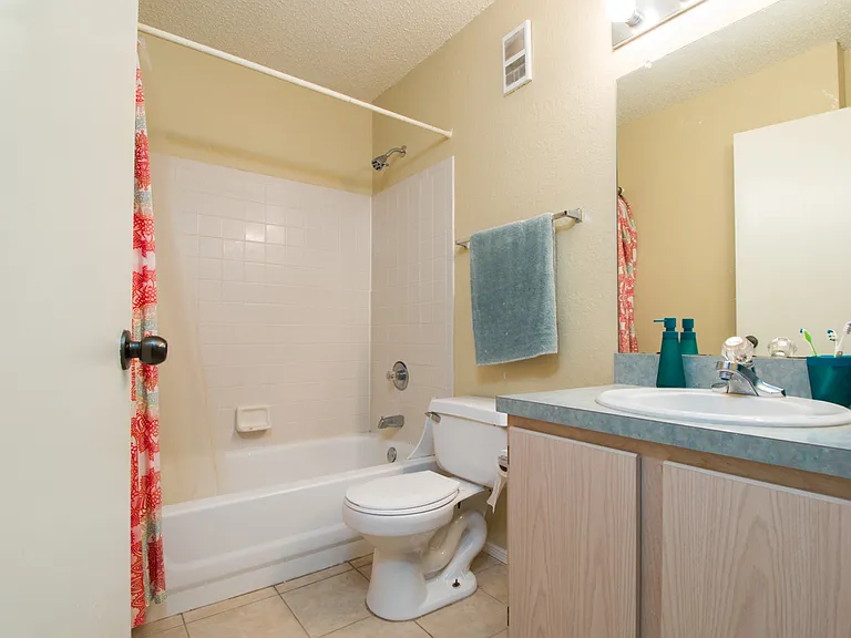3705 SW 27th St #228 — Photo 10