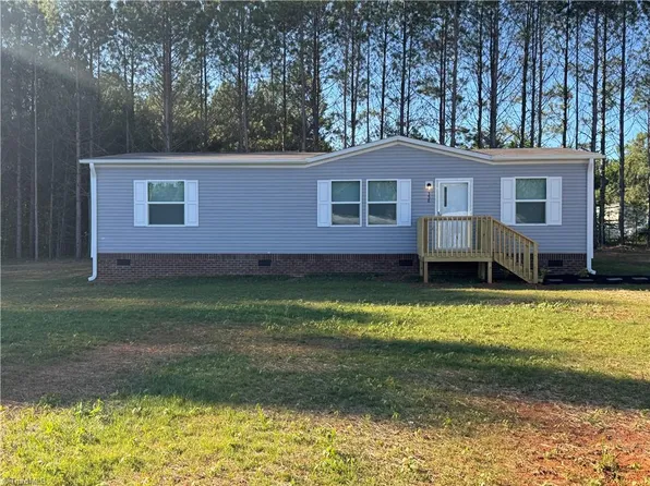358 Ed Byerly Rd, Lexington, NC 27295