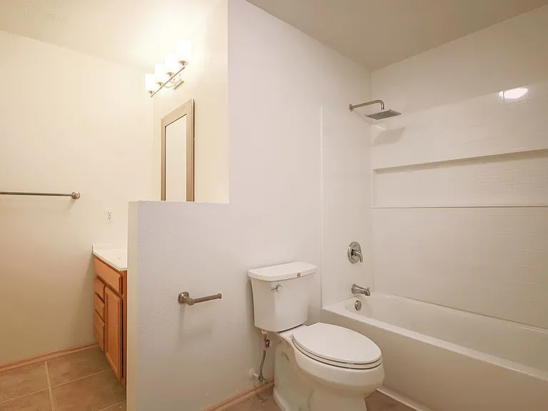 125 E 300 N — Photo 29