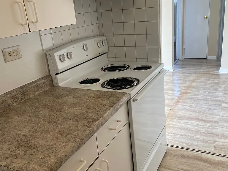 809 W Greenwood Ave #1-D — Photo 6