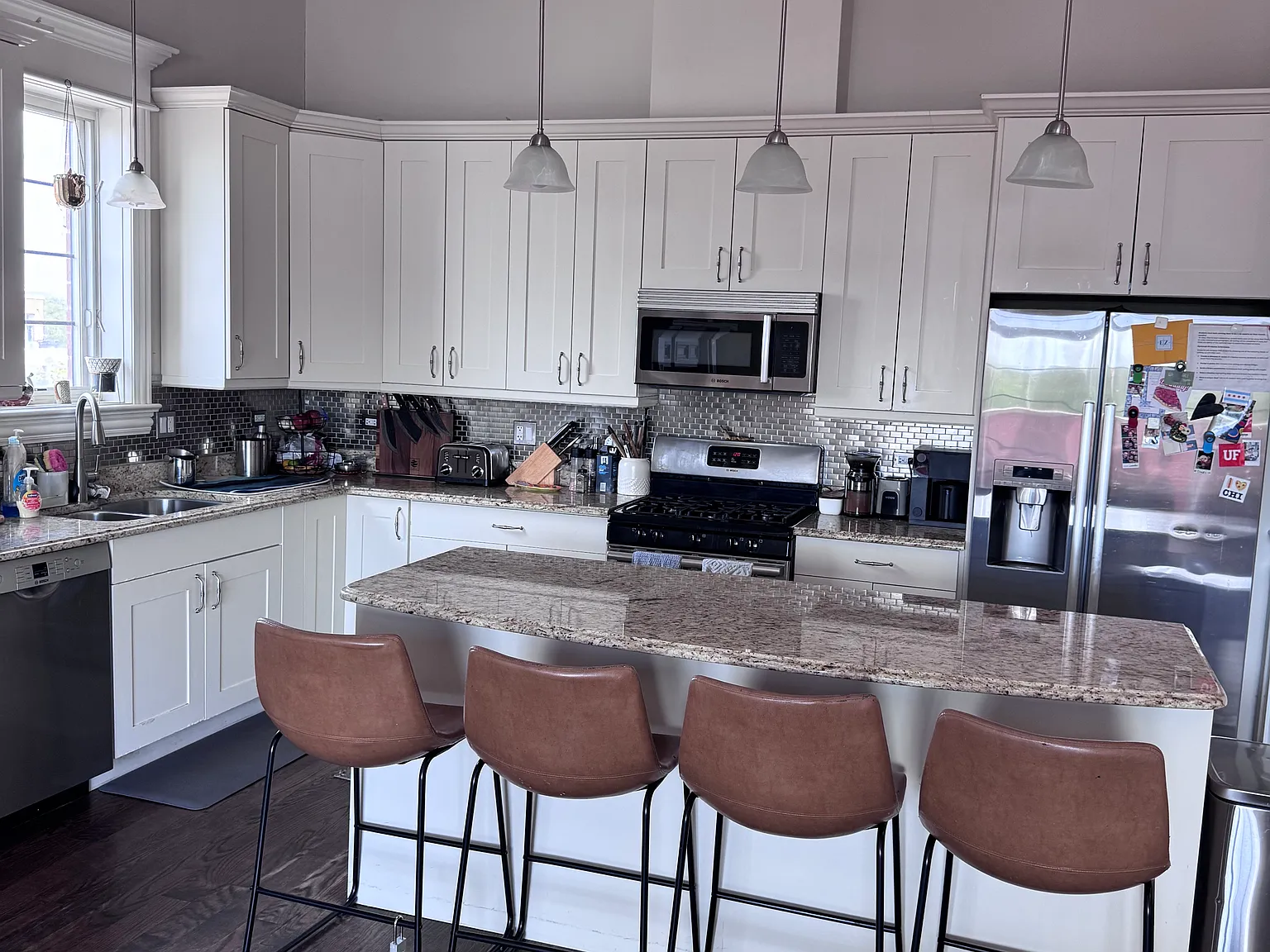 3 bed, 1875 sqft, $4,200 — Photo 3