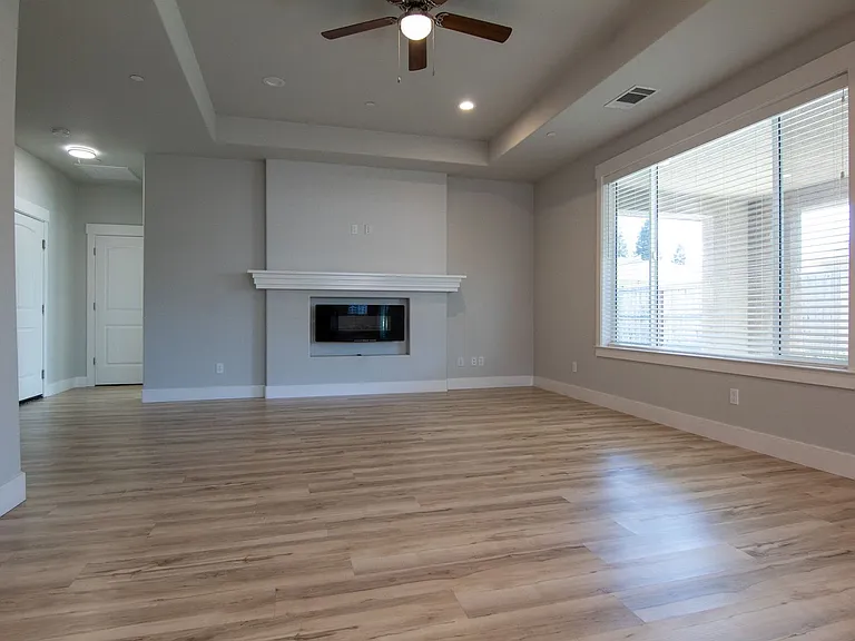 6053 Fallworth Dr — Photo 4