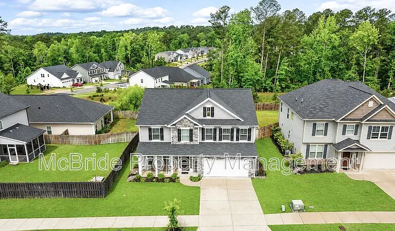 560 Hampton Dr — Photo 26