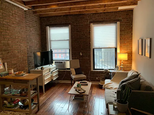 Rented by WRE Group | media 20