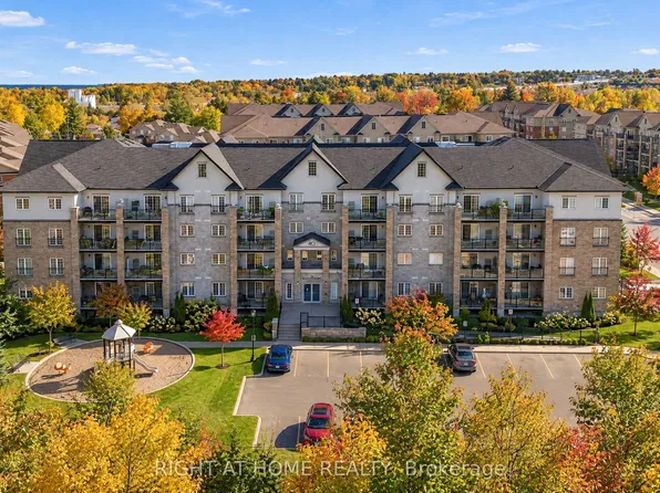 40 Ferndale Dr S Unit 408, Barrie, ON L4N 2L3