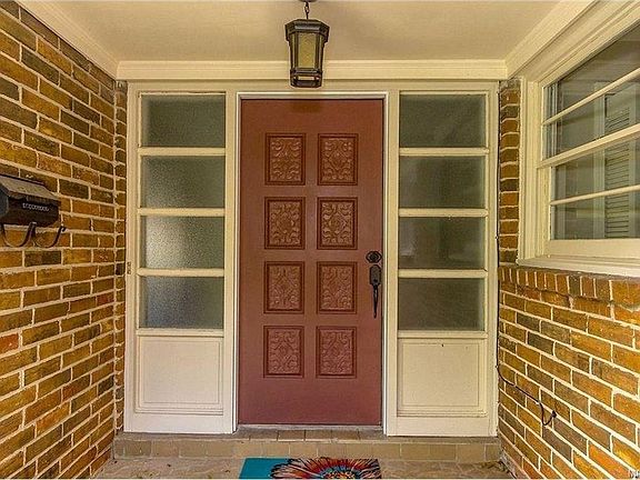 3rd image of 4023 Johnstown Dr