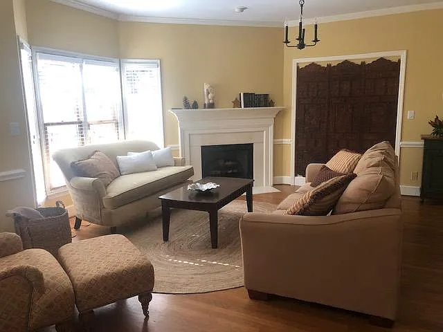 737 Victorian Pl #737 — Photo 13