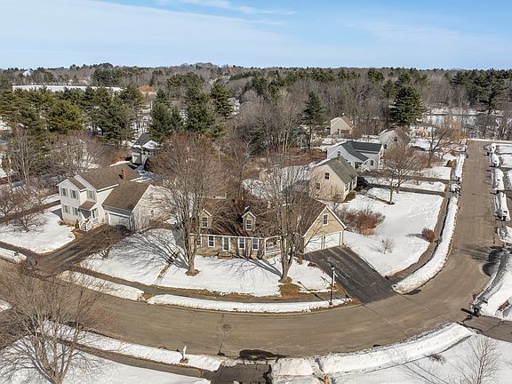 3rd image of 45 Buca Run