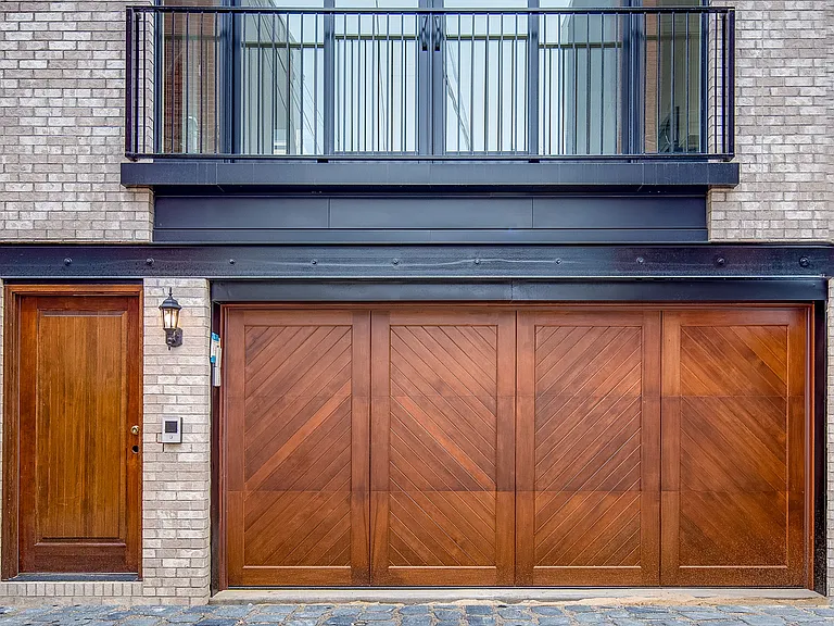 521 Court St — Photo 13