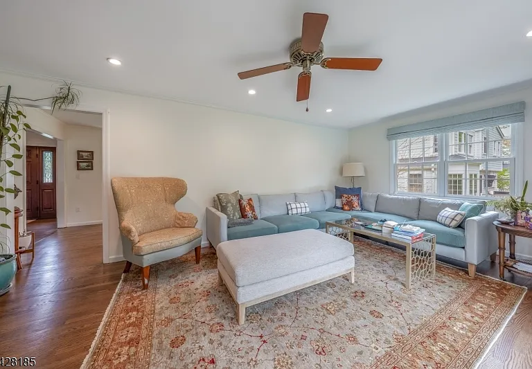 193 Lafayette Ave — Photo 15